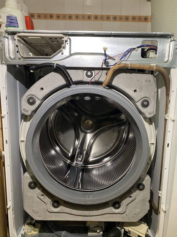 Washer with internal components