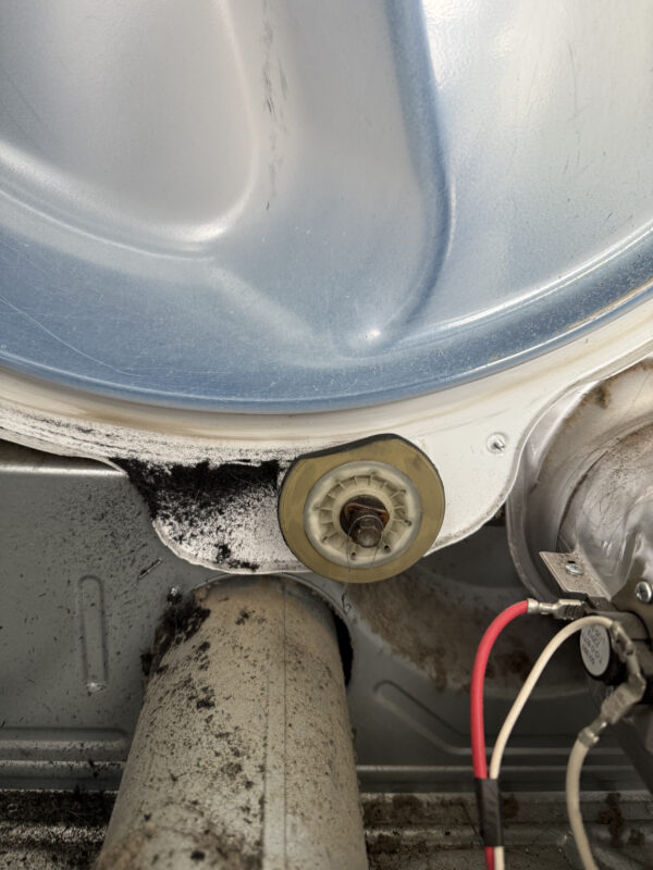 Dryer. Worn roller