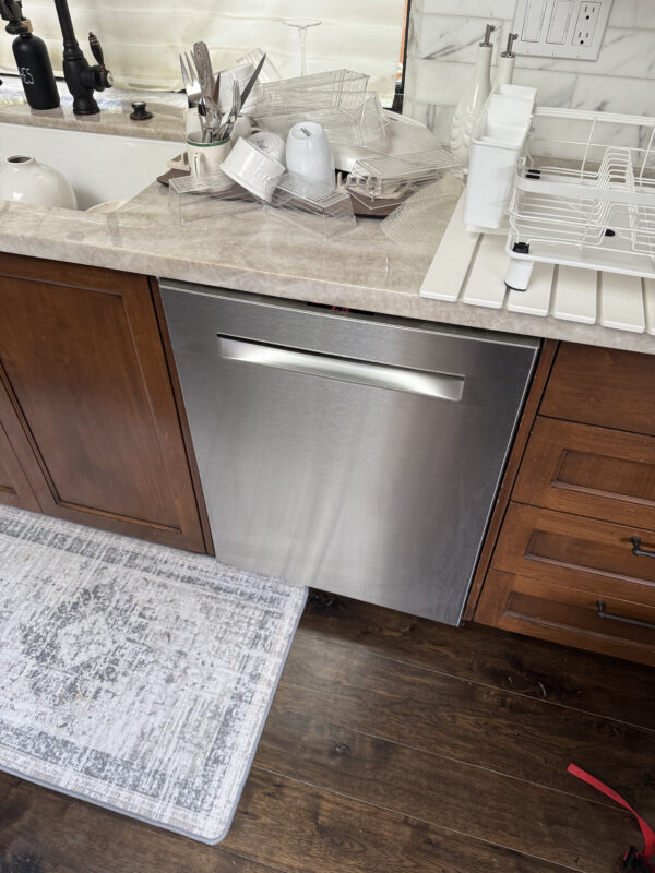 Dishwasher exterior view.
