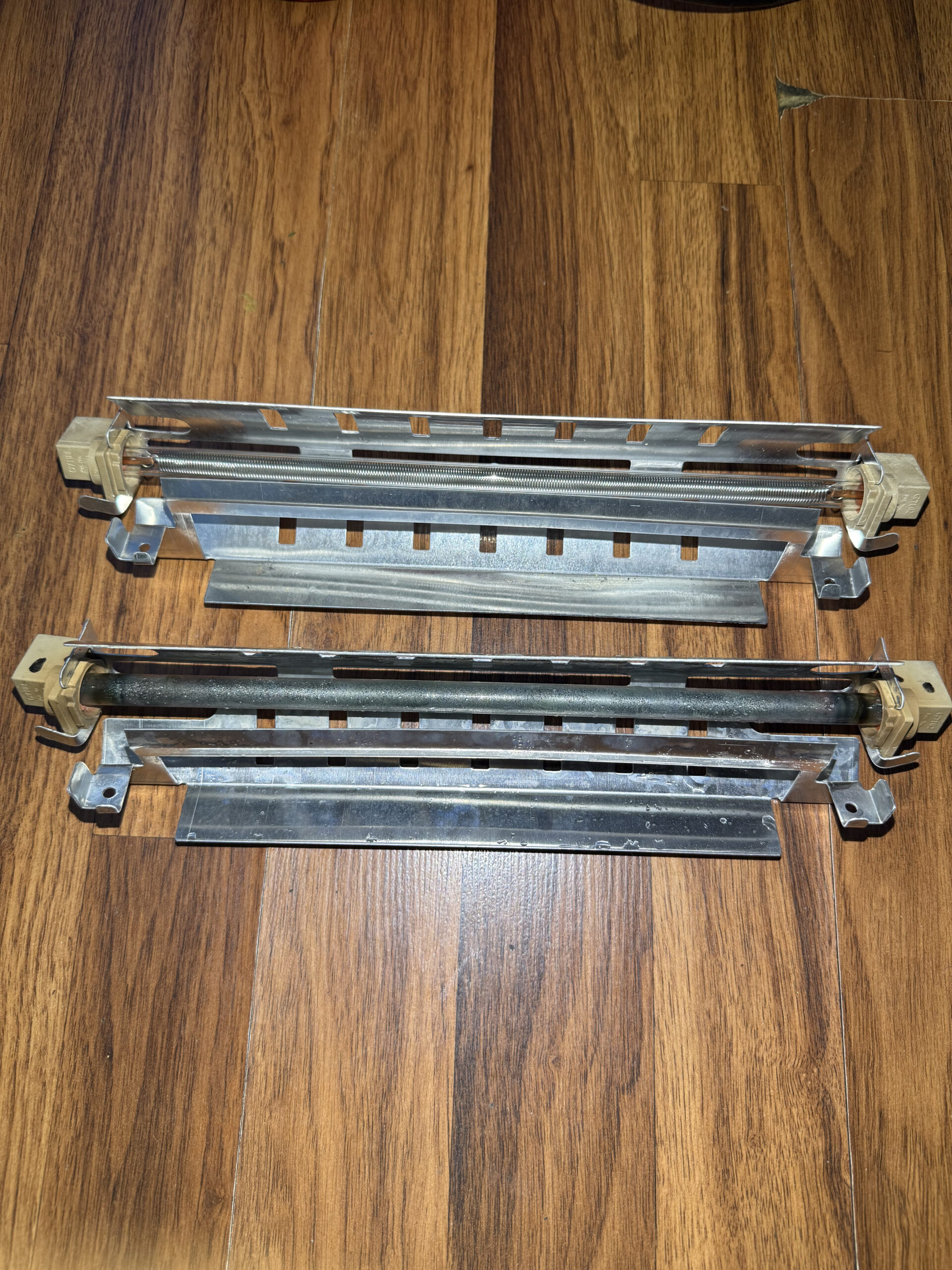 Comparison: The new one is on top, and the old one is on the bottom.
