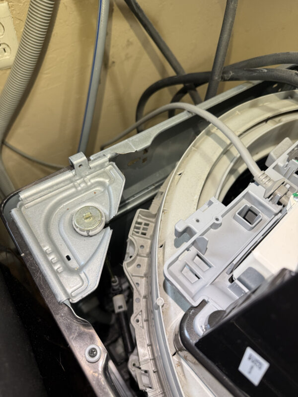 The rear suspension is difficult to access for replacement.