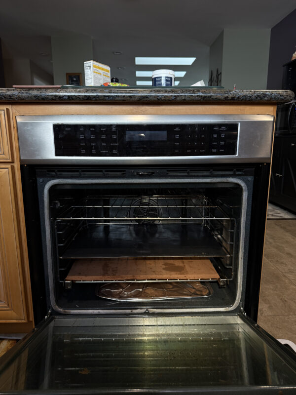 Exterior view of the oven.